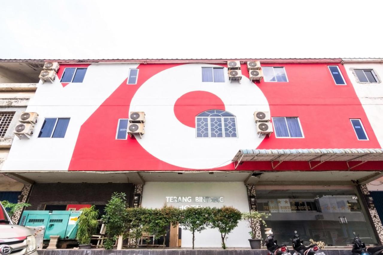 Vaccinated Staff - Oyo 1703 Terang Bintang Hotel Batam Exterior foto
