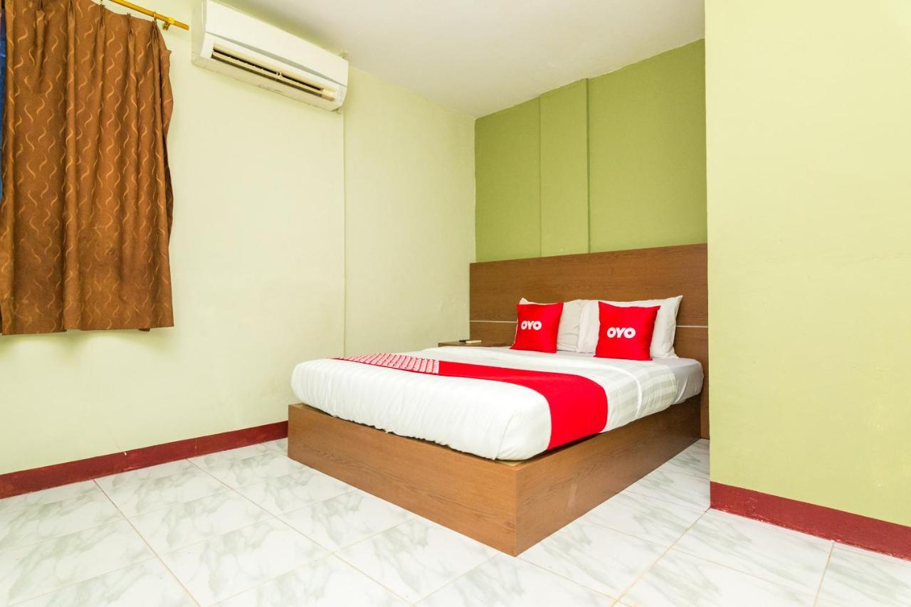 Vaccinated Staff - Oyo 1703 Terang Bintang Hotel Batam Exterior foto