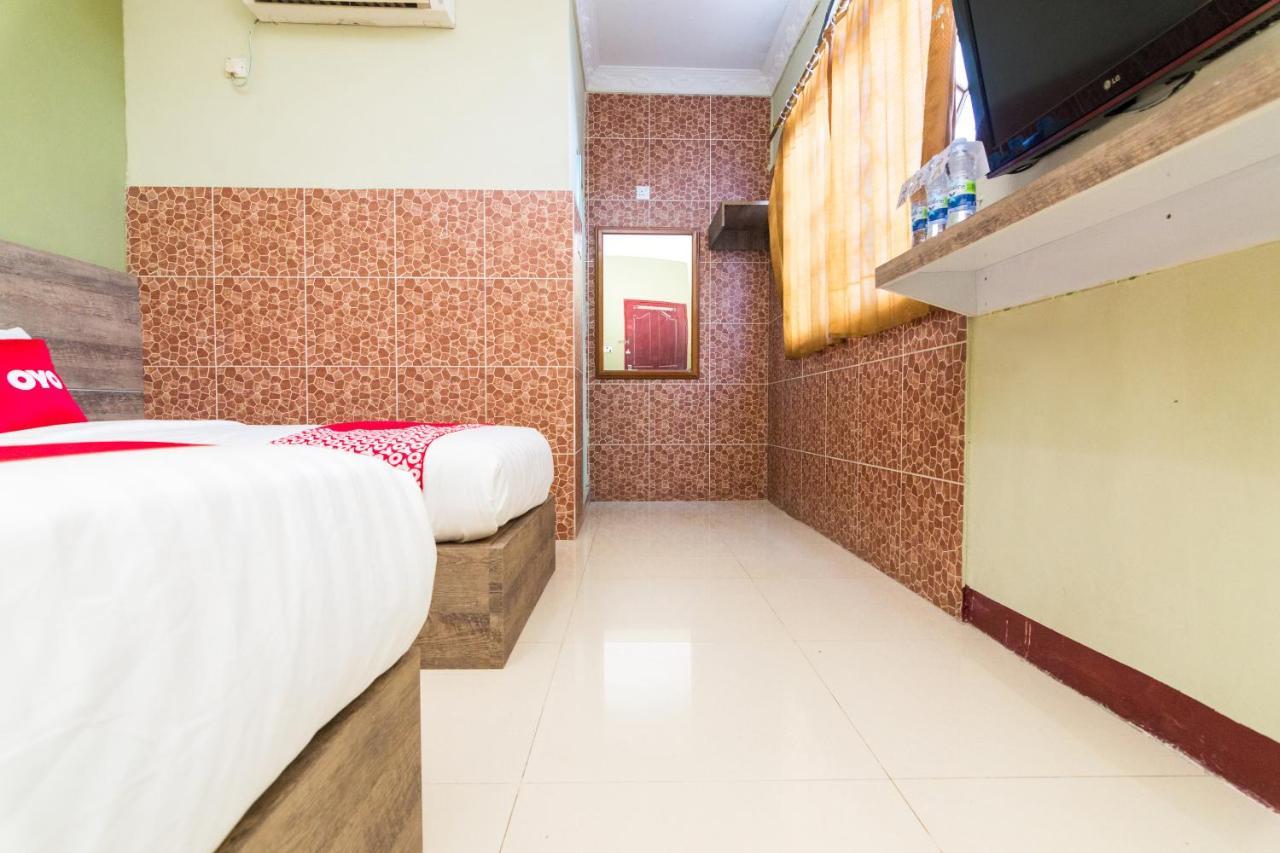 Vaccinated Staff - Oyo 1703 Terang Bintang Hotel Batam Exterior foto