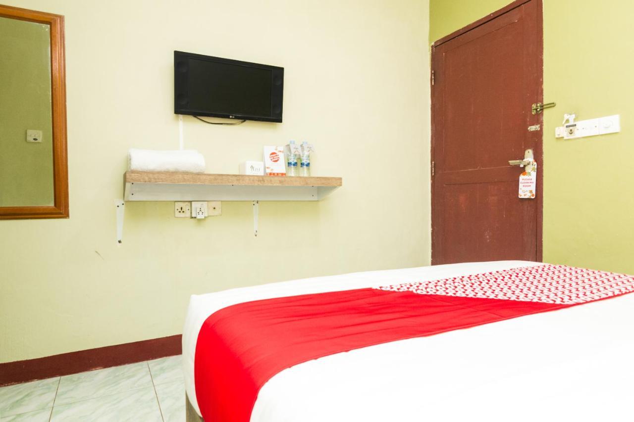 Vaccinated Staff - Oyo 1703 Terang Bintang Hotel Batam Exterior foto