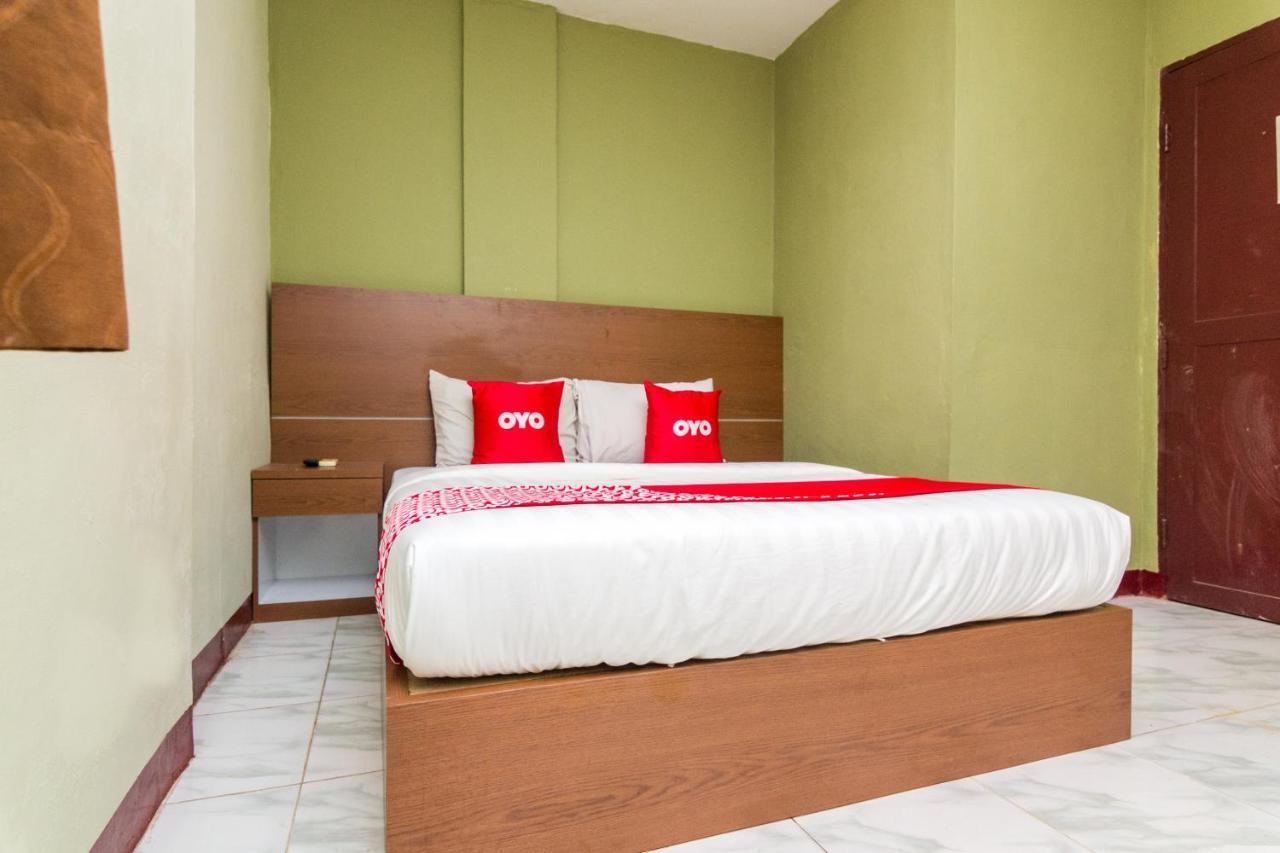 Vaccinated Staff - Oyo 1703 Terang Bintang Hotel Batam Exterior foto