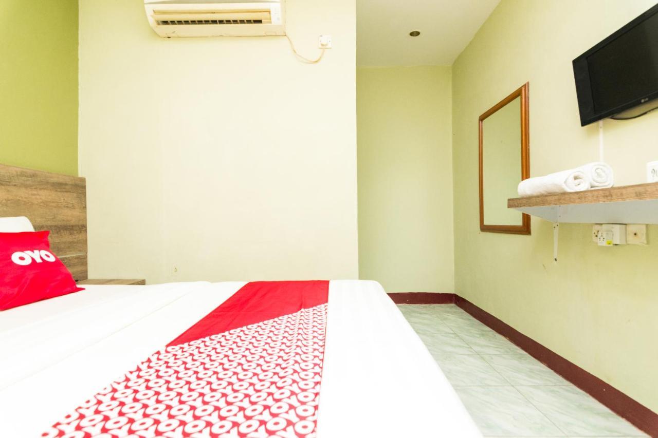 Vaccinated Staff - Oyo 1703 Terang Bintang Hotel Batam Exterior foto