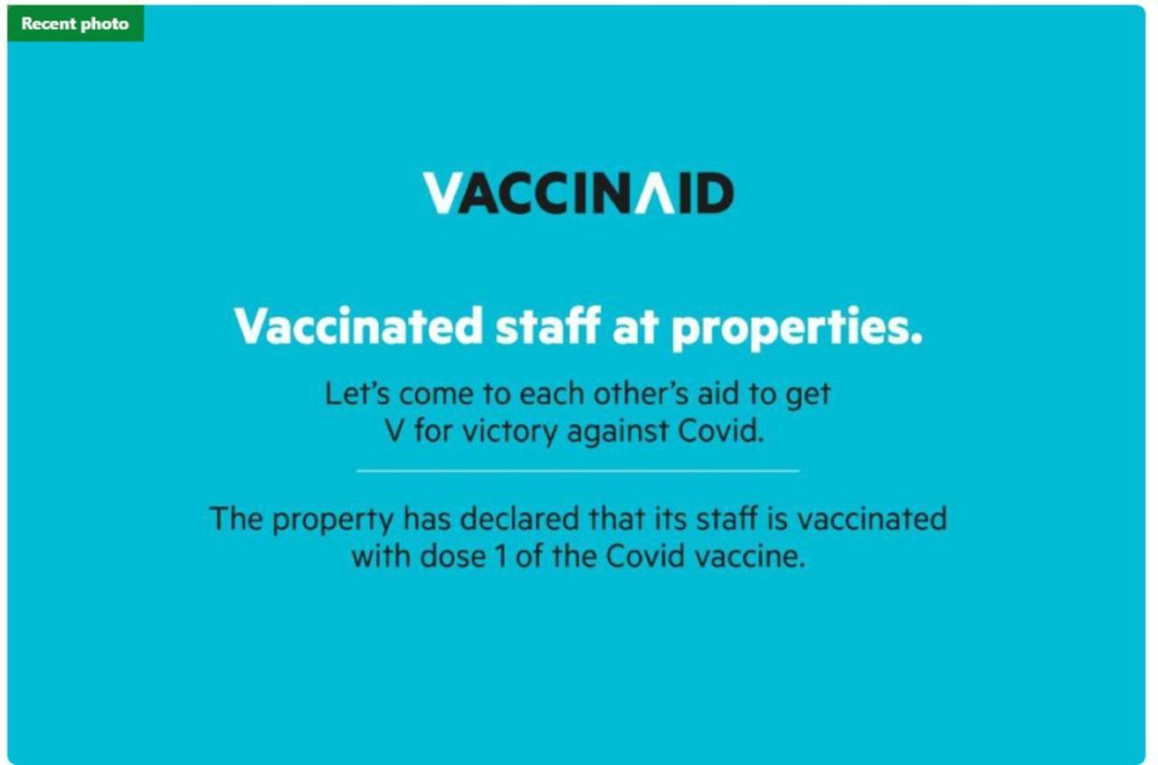 Vaccinated Staff - Oyo 1703 Terang Bintang Hotel Batam Exterior foto
